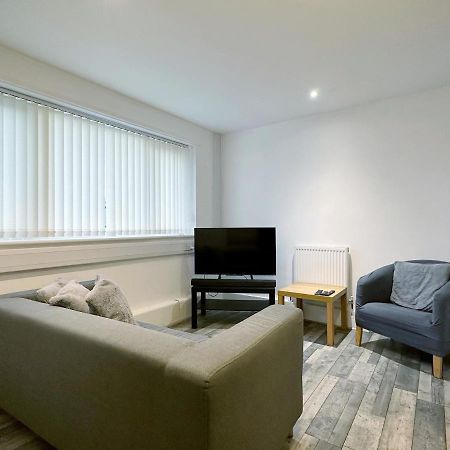 Apartamento Bright, Warm & Cozy House In Harpurhey Mánchester Exterior foto