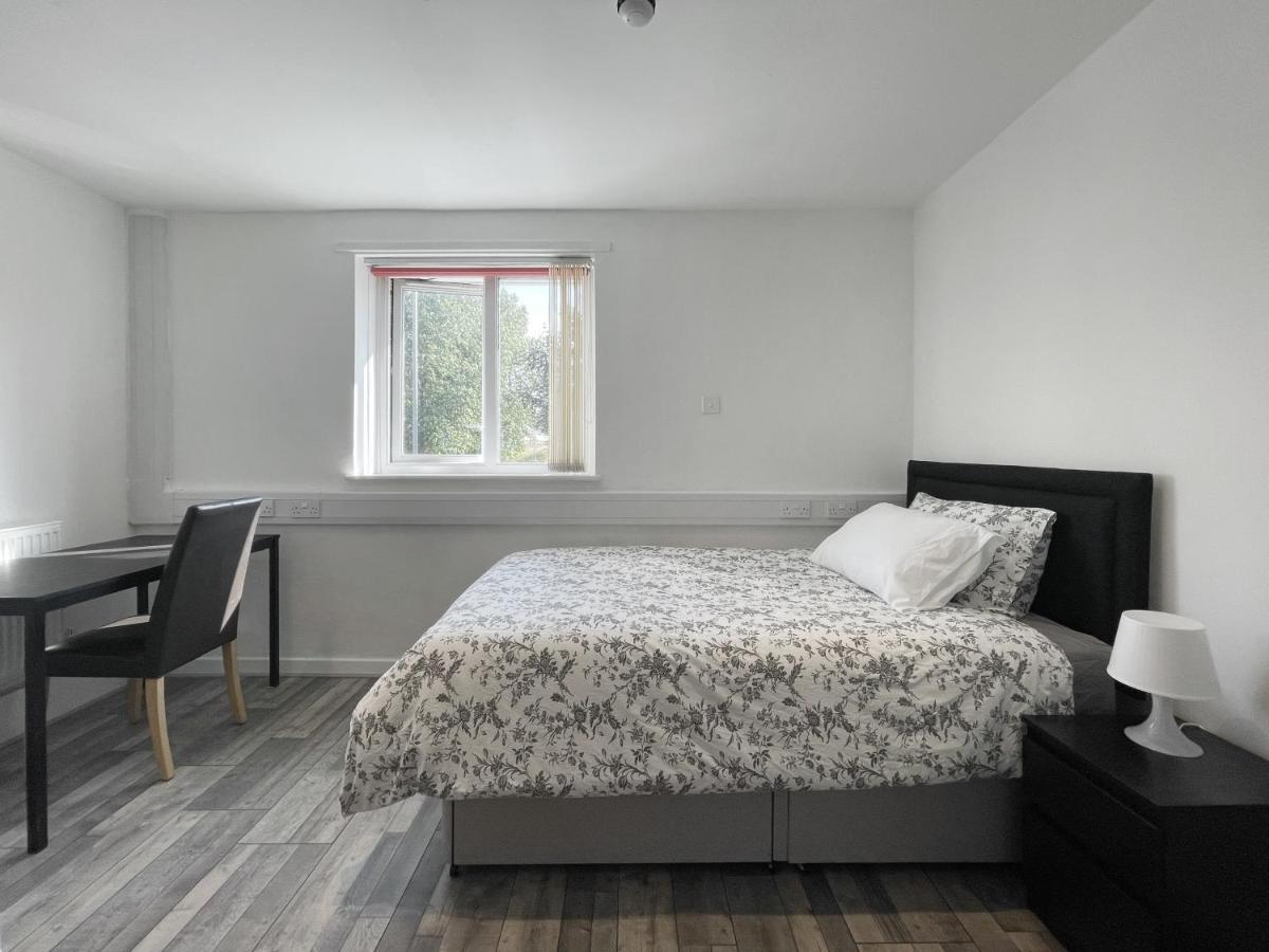 Apartamento Bright, Warm & Cozy House In Harpurhey Mánchester Exterior foto