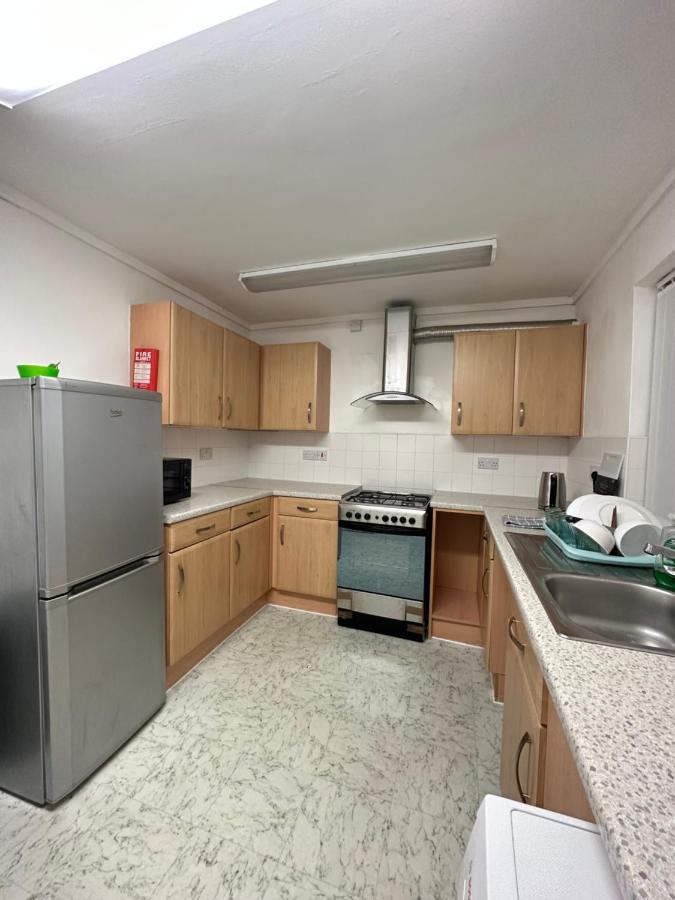 Apartamento Bright, Warm & Cozy House In Harpurhey Mánchester Exterior foto